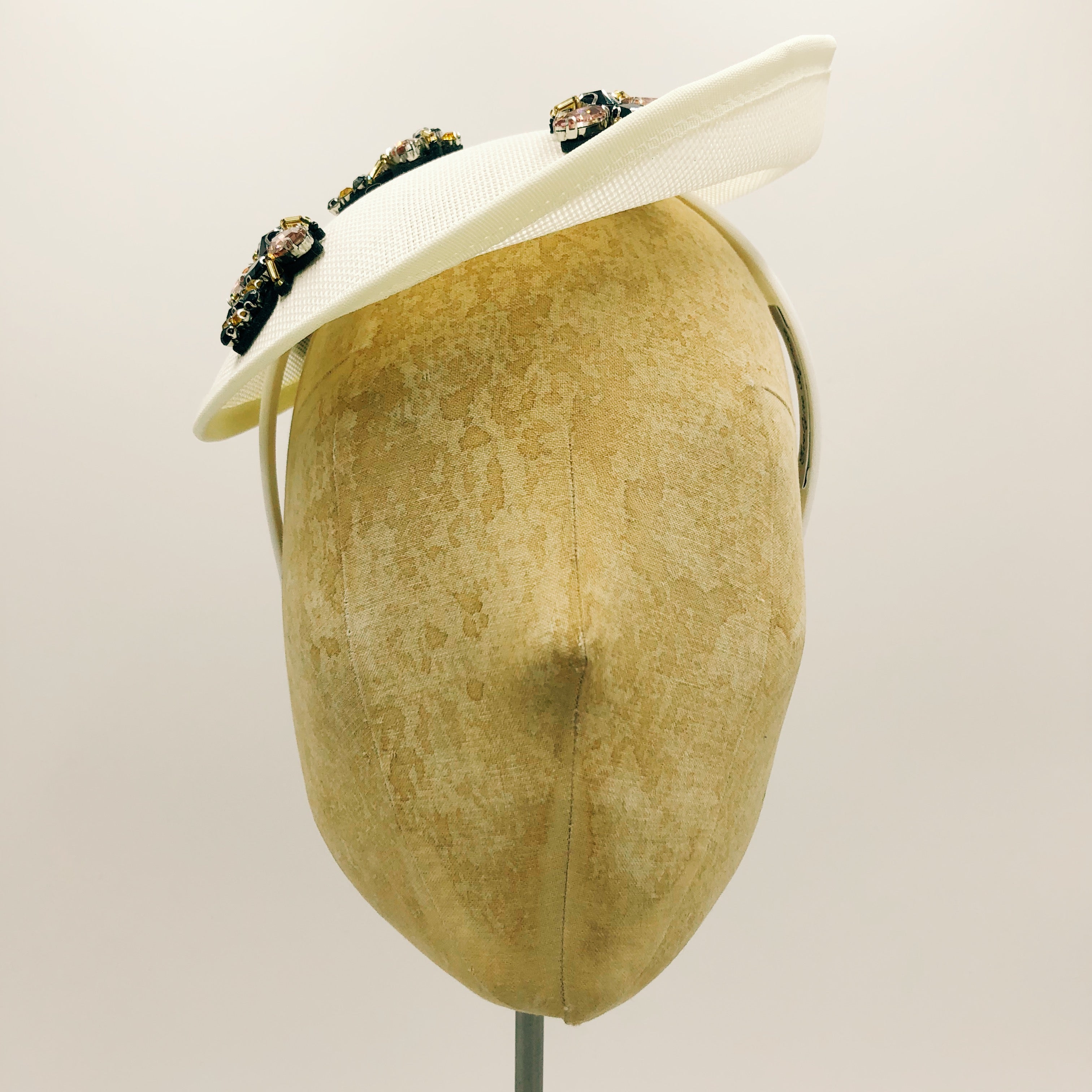 Cerchietto Limited Edition: Bee White Hat