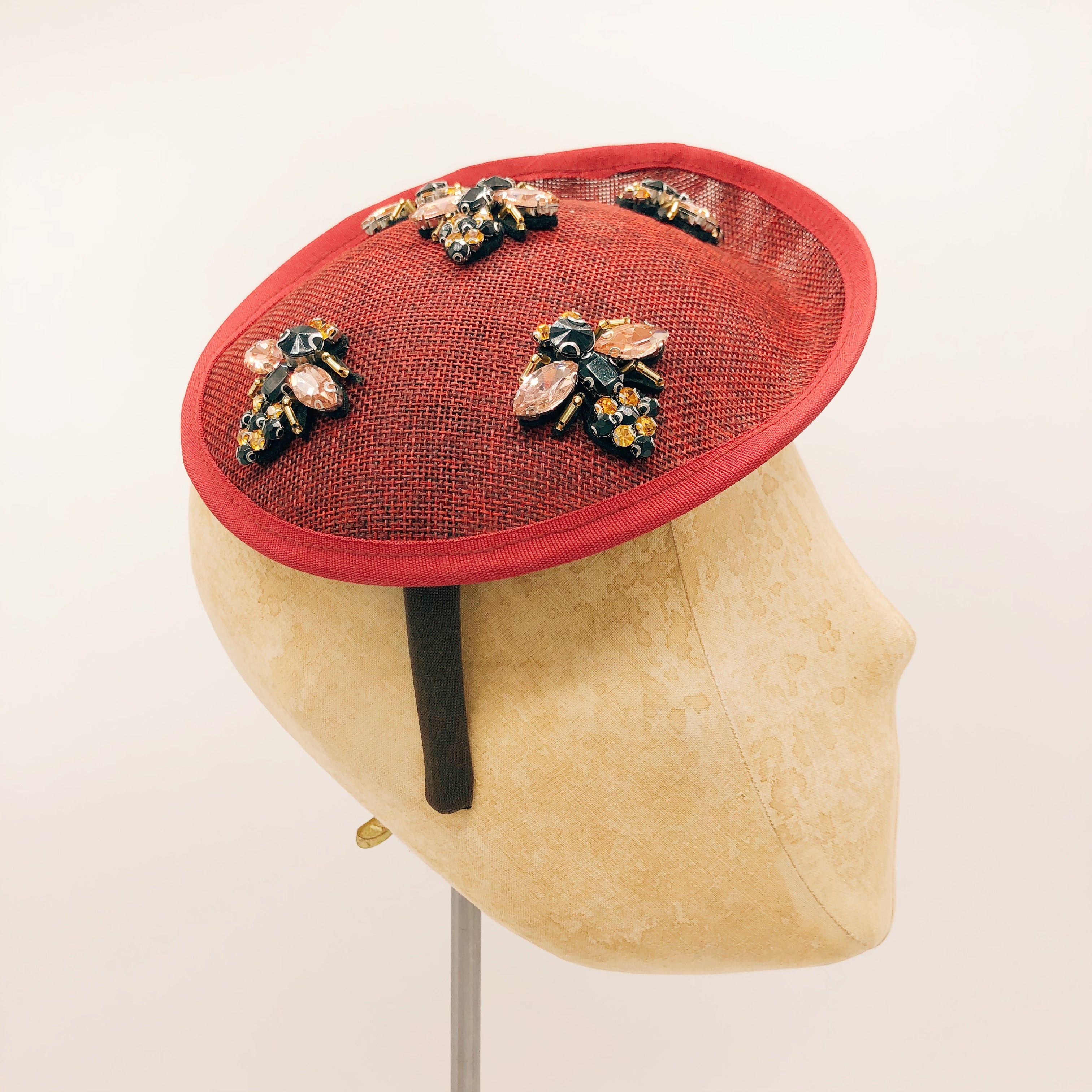 Cerchietto Limited Edition: Bee Bordeaux Hat